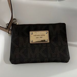 Michael Kors Wallet / wristlet